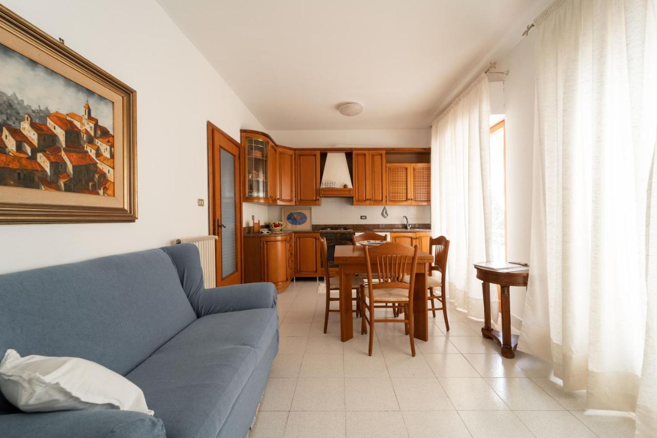Mareluce Apartment Летояни Екстериор снимка
