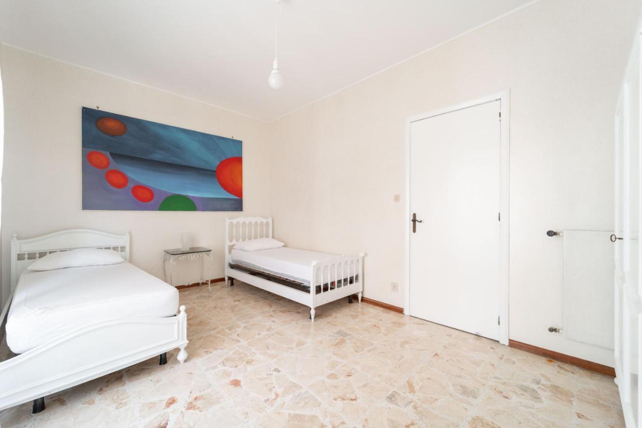 Mareluce Apartment Летояни Екстериор снимка