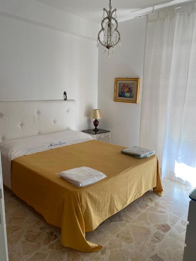 Mareluce Apartment Летояни Екстериор снимка