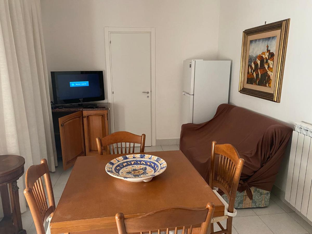 Mareluce Apartment Летояни Екстериор снимка