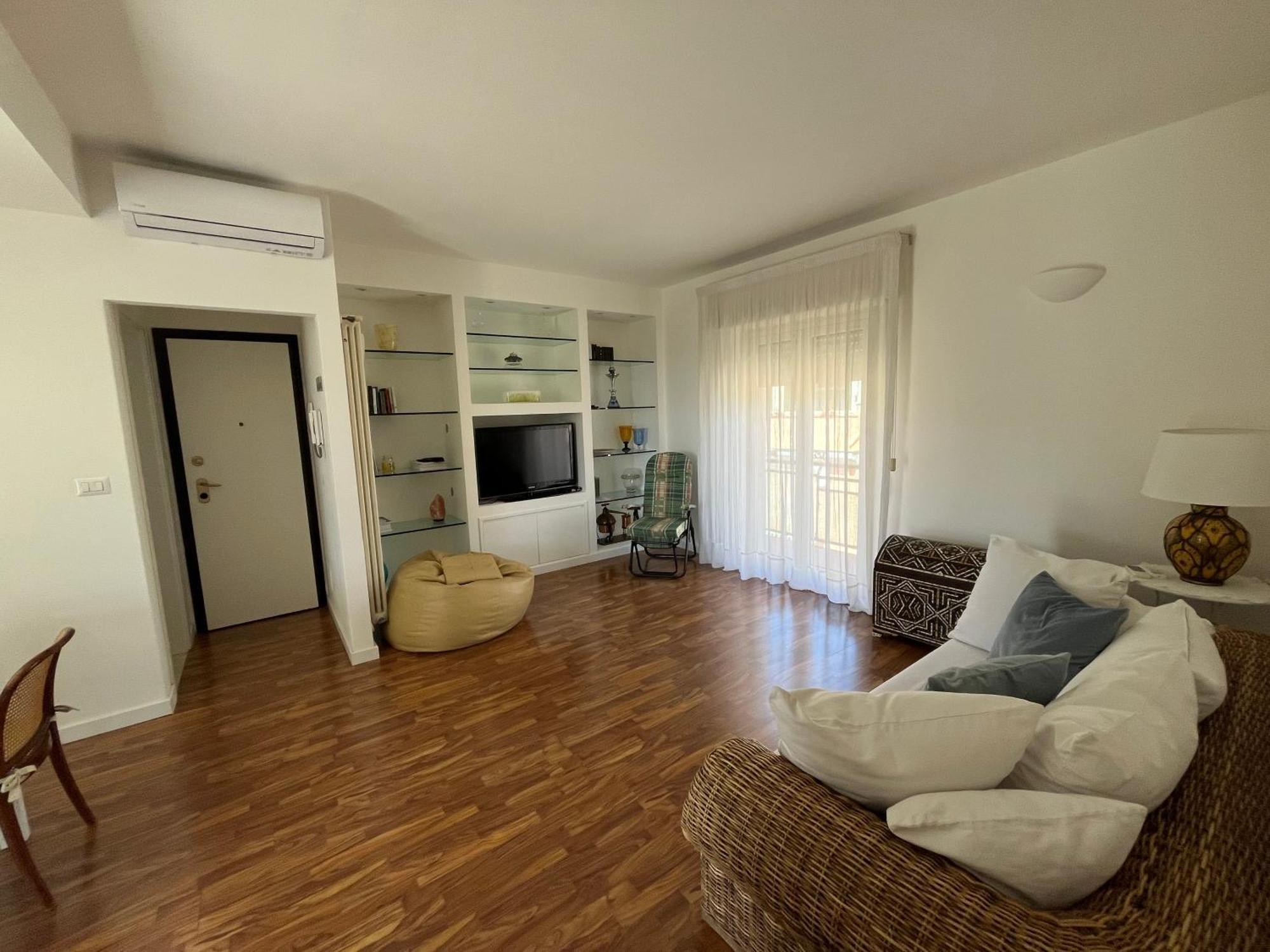 Mareluce Apartment Летояни Екстериор снимка